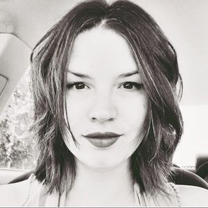 Meet your posher, Summer!
